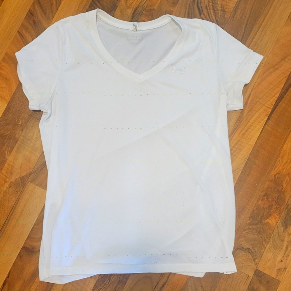 Under Armour V-Neck Tee Shirt